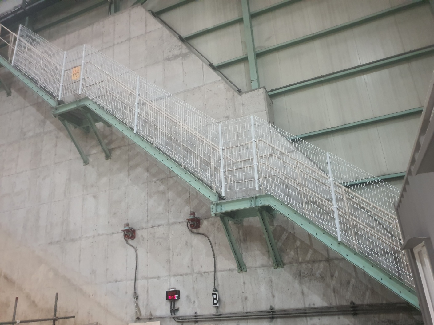 핸드레일 스크린