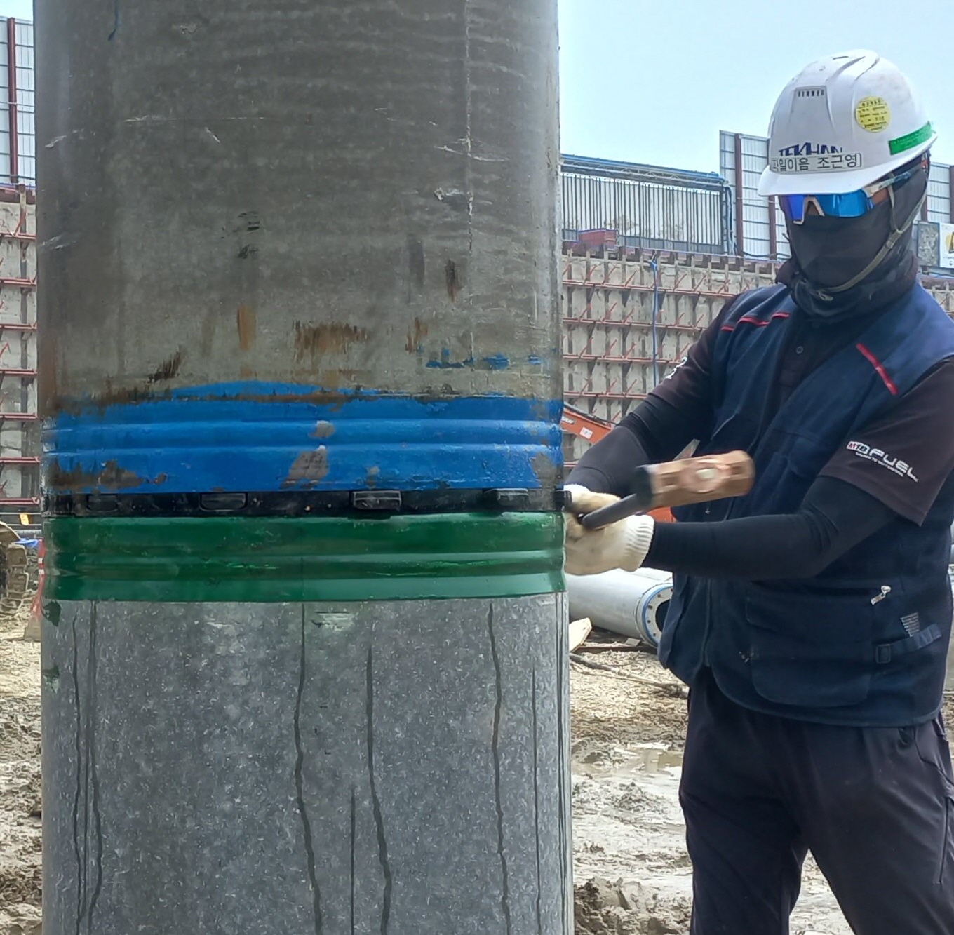 볼트풀림이 없는 클립 체결식 연결구를 이용한 무용접 PHC말뚝 이음 공법