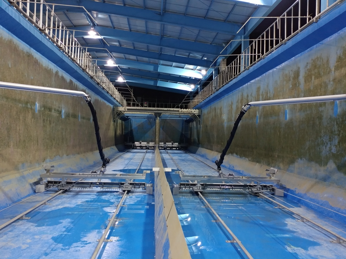 하이브리드형 흡입식 슬러지수집장치