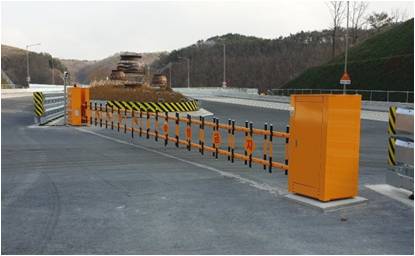 일측상향 접철식 도어구조체