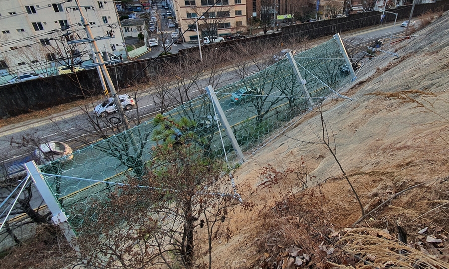 KR-NET SYSTEM(고에너지 흡수형 낙석·토석류 대책시설
