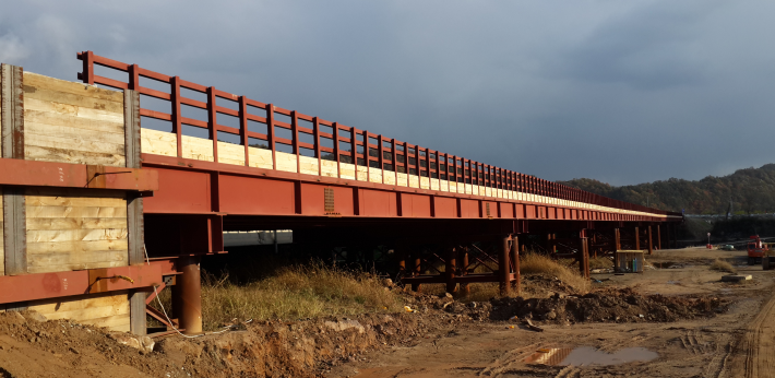 상하부 고정 프리스트레스 강재보의 제작방법 (HIPP공법)