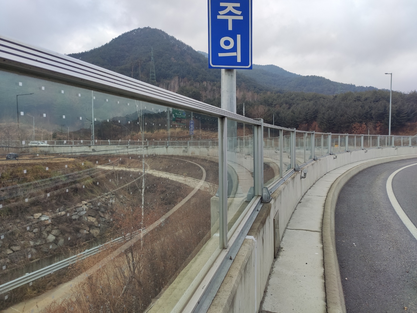 투명방음벽용 조류 충돌방지 필름 제조