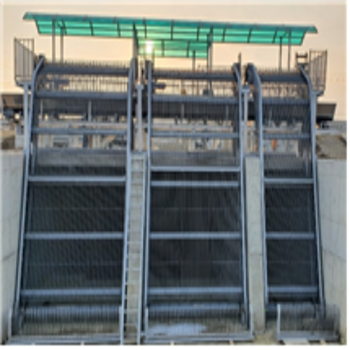 확장형 스크린과 레이크를 개선한 인양능력 증대 및 목메임 저감형 제진기