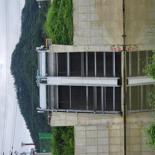 (등록기술) 비정상운전시 역회전이 가능한 전면인양식 로타리 자동제진기 제작기술